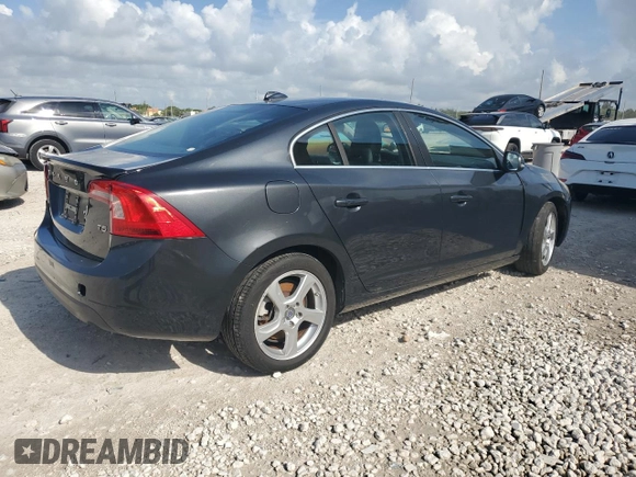 2013 Volvo S60 T5 Premier with VIN YV1612FS8D2185589, listed as a Copart auction lot 58694315 with 130,091 mi miles and Clean title. Bid and sale history available at DreamBid. Image 3.