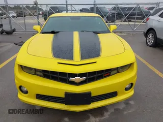 2010 Chevrolet Camaro 2SS z VIN 2G1FK1EJ7A9104352, wystawiony jako IAAI lot #41716366 z przebiegiem 112 859 mil mil oraz . Historia ofert i sprzedaży dostępna na DreamBid. Obrazek 12.