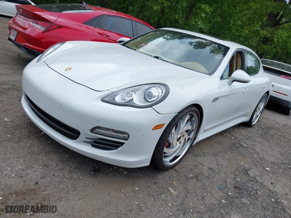 2013 Porsche Panamera with VIN WP0AA2A72DL014124, listed as a IAAI auction lot 42115410 with 184,206 mi miles. Bid and sale history available at carsss.com. Image 21.