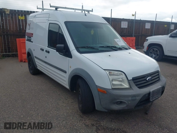 2010 Ford Transit Connect XL z VIN NM0LS7CN9AT003953, wystawiony jako IAAI lot #42513417 z przebiegiem 123 095 mil mil oraz . Historia ofert i sprzedaży dostępna na DreamBid. Obrazek 1.