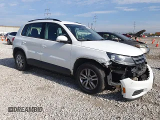2015 Volkswagen Tiguan S z VIN WVGAV7AXXFW538541, wystawiony jako Copart lot #56181855 z przebiegiem 120 485 mil mil oraz Czysty tytuł • Clean title. Historia ofert i sprzedaży dostępna na DreamBid. Obrazek 4.
