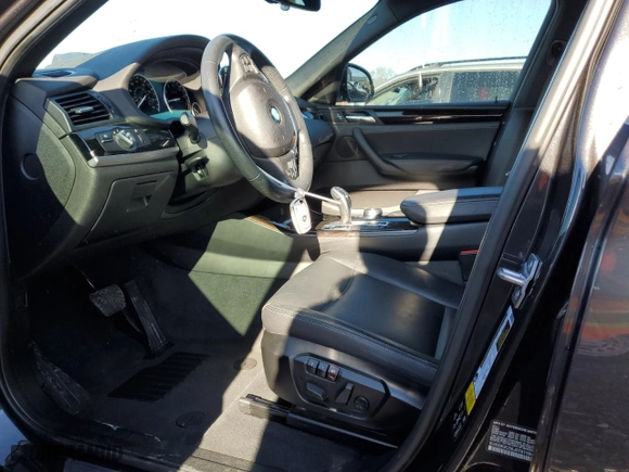 2018 BMW X4 xDrive28i with VIN 5UXXW3C56J0T81584, listed as a Copart auction lot 87933725 with NaN miles and Salvage Title. Bid and sale history available at carsss.com. Image 7.