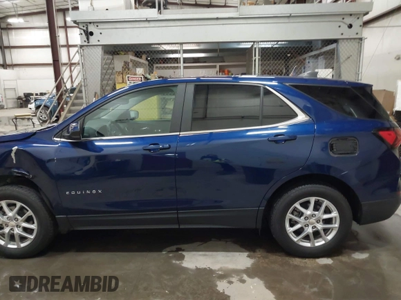 2022 Chevrolet Equinox LT with VIN 3GNAXUEV0NL223572, listed as a IAAI auction lot 42002502 with 20,170 mi miles and . Bid and sale history available at DreamBid. Image 15.