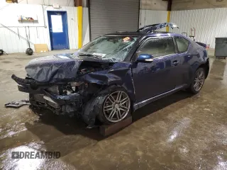 2011 Scion tC z VIN JTKJF5C70B3011745, wystawiony jako Copart lot #83851164 z przebiegiem Nie podano mil oraz Szkoda całkowita • Salvage title. Historia ofert i sprzedaży dostępna na DreamBid. Obrazek 1.