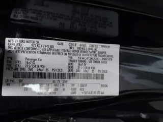 2013 Ford Focus SE with VIN 1FADP3K2XDL296376, listed as a IAAI auction lot 41885580 with 89,615 mi miles. Bid and sale history available at carsss.com. Image 9.