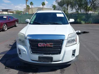 2015 GMC Terrain SLE z VIN 2GKALMEK9F6386192, wystawiony jako IAAI lot #42142650 z przebiegiem 156 767 mil mil oraz . Historia ofert i sprzedaży dostępna na DreamBid. Obrazek 6.