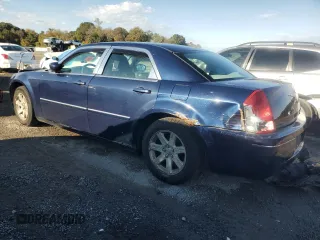 2006 Chrysler 300 Touring with VIN 2C3KA53G86H133402, listed as a Copart auction lot 74457064 with 198,734 mi miles and Clean Title. Bid and sale history available at carsss.com. Image 2.