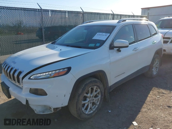 2016 Jeep Cherokee Latitude with VIN 1C4PJMCB1GW204412, listed as a IAAI auction lot 42031132 with 228,442 mi miles and . Bid and sale history available at carsss.com. Image 17.