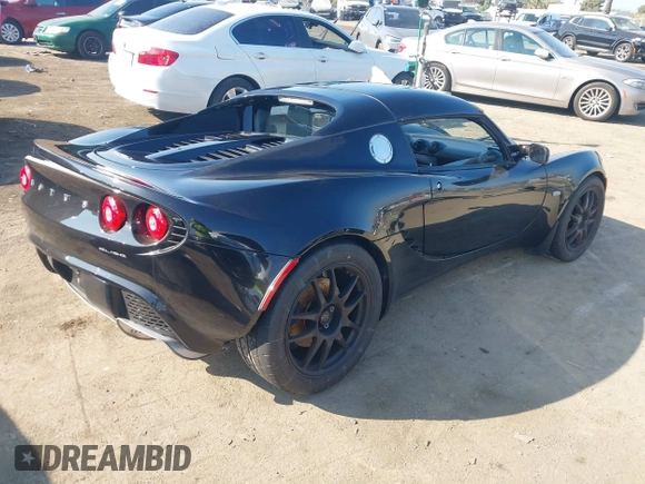 2007 Lotus Elise z VIN SCCPC11167HL32585, wystawiony jako IAAI lot #41438998 z przebiegiem Nie podano mil oraz . Historia ofert i sprzedaży dostępna na DreamBid. Obrazek 4.