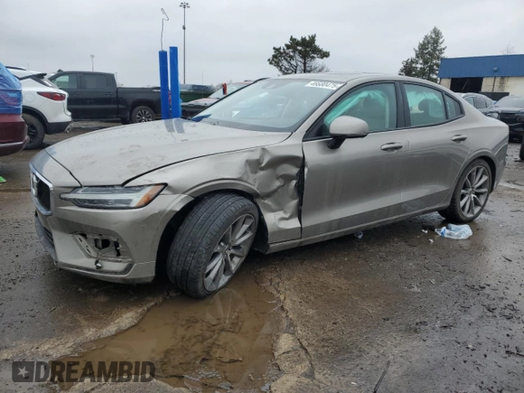2019 Volvo S60 Momentum with VIN 7JR102FK6KG005305, listed as a Copart auction lot 46680475 with 69,591 mi miles and Salvage Title. Bid and sale history available at carsss.com. Image 1.