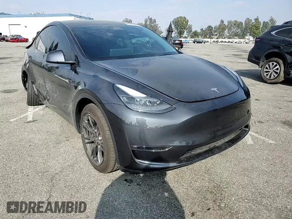 2024 Tesla Model Y Long Range with VIN 7SAYGDEE2RA244242, listed as a Copart auction lot 52635095 with 4,994 mi miles and Salvage title. Bid and sale history available at DreamBid. Image 11.