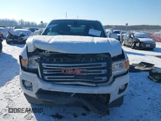 2019 GMC Canyon 4WD SLE with VIN 1GTG6CEN1K1301425, listed as a IAAI auction lot 41358278 with 105,106 mi miles. Bid and sale history available at carsss.com. Image 12.