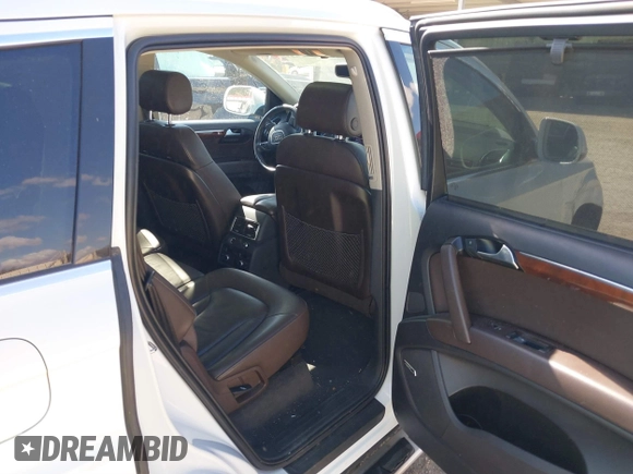 2013 Audi Q7 3.0T Premium Plus with VIN WA1LGBFE7DD005440, listed as a IAAI auction lot 41483398 with 92,668 mi miles. Bid and sale history available at carsss.com. Image 8.