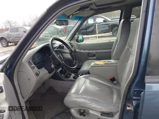2000 Ford Explorer XLT с VIN 1FMZU83P2YZB75694, выставлен на аукционе IAAI как лот 41932899 с пробегом 245 229 миль миль и . История ставок и продаж доступна на DreamBid. Изображение 5.