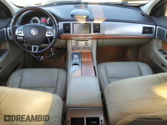 2009 Jaguar XF Luxury with VIN SAJWA05B49HR09280, listed as a Copart auction lot 43210245 with 137,540 mi miles and Salvage Title. Bid and sale history available at DreamBid. Image 8.