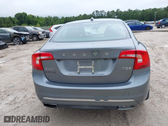 2018 Volvo S60 Inscription with VIN LYV402HKXJB167148, listed as a IAAI auction lot 42424429 with 72,126 mi miles and . Bid and sale history available at DreamBid. Image 16.