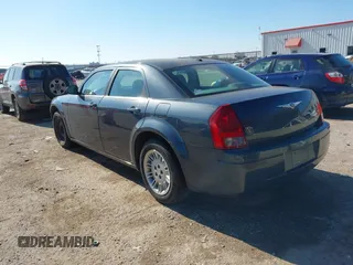 2007 Chrysler 300 with VIN 2C3KA43R57H884972, listed as a IAAI auction lot 41245223 with 67,386 mi miles. Bid and sale history available at carsss.com. Image 3.