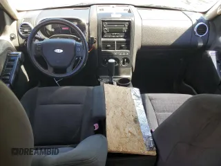 2010 Ford Explorer XLT with VIN 1FMEU7DE4AUA30133, listed as a Copart auction lot 49826815 with 118,096 mi miles and Salvage Title. Bid and sale history available at DreamBid. Image 8.