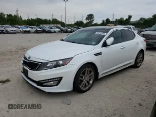 2013 Kia Optima SX z VIN 5XXGR4A60DG106807, wystawiony jako Copart lot #55818504 z przebiegiem 131 457 mil mil oraz Szkoda całkowita • Salvage title. Historia ofert i sprzedaży dostępna na DreamBid. Obrazek 1.