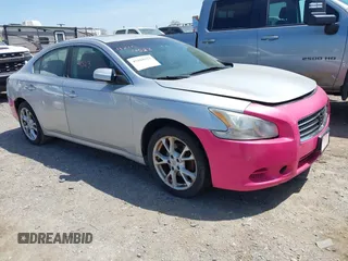 2013 Nissan Maxima SV with VIN 1N4AA5AP8DC835025, listed as a IAAI auction lot 42104523 with 172,434 mi miles and . Bid and sale history available at carsss.com. Image 1.
