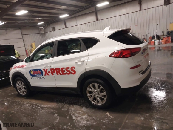 2020 Hyundai Tucson Value with VIN KM8J3CA41LU173419, listed as a IAAI auction lot 40915699 with 90,996 mi miles. Bid and sale history available at carsss.com. Image 14.