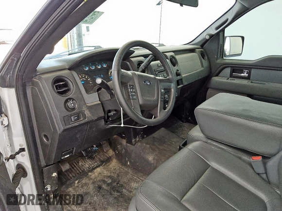 2014 Ford F-150 XL с VIN 1FTMF1CMXEKF21047, выставлен на аукционе Copart как лот 54858515 с пробегом 180 045 миль миль и Чистый • Clean title. История ставок и продаж доступна на DreamBid. Изображение 8.