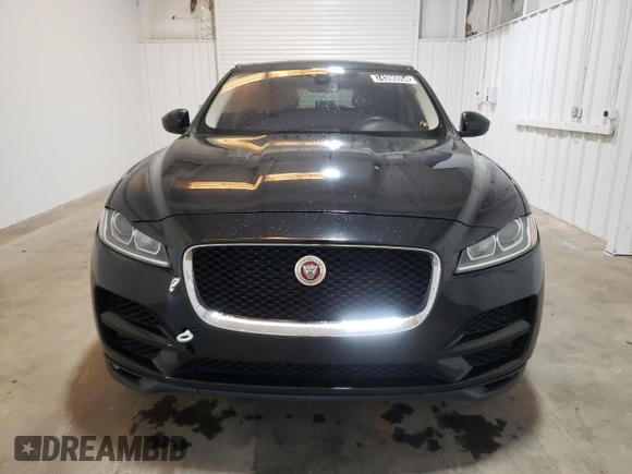 2019 Jaguar F-Pace 25t with VIN SADCS2FX1KA391782, listed as a Copart auction lot 74390854 with 97,192 mi miles and Clean title. Bid and sale history available at DreamBid. Image 5.
