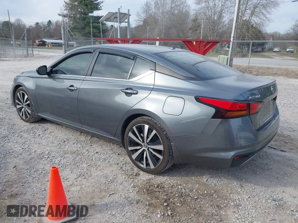 2019 Nissan Altima 2.5 SR with VIN 1N4BL4CV4KC187510, listed as a IAAI auction lot 41701483 with 101,165 mi miles. Bid and sale history available at carsss.com. Image 3.