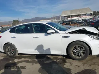 2016 Kia Optima LX Turbo with VIN 5XXGT4L15GG022697, listed as a IAAI auction lot 41410728 with 72,628 mi miles. Bid and sale history available at carsss.com. Image 13.