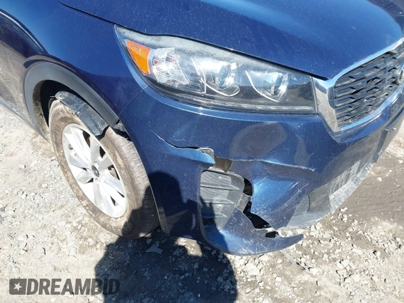 2019 Kia Sorento LX with VIN 5XYPG4A3XKG523100, listed as a IAAI auction lot 41814743 with 138,767 mi miles and . Bid and sale history available at carsss.com. Image 18.