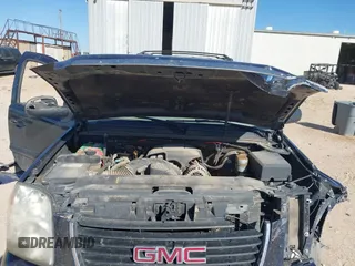 2008 GMC Yukon SLE w/3SA with VIN 1GKFC13C48J115787, listed as a IAAI auction lot 41825682 with 263,533 mi miles. Bid and sale history available at carsss.com. Image 10.