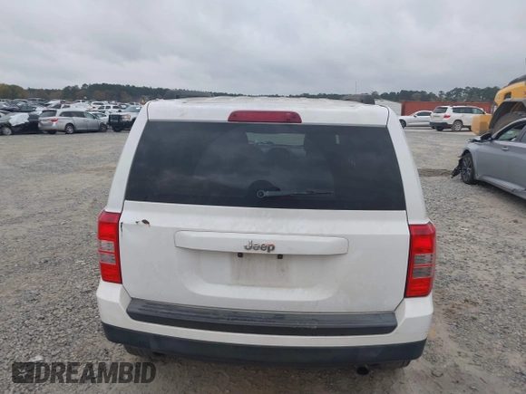 2014 Jeep Patriot Sport with VIN 1C4NJPBAXED504895, listed as a IAAI auction lot 41837883 with 272,331 mi miles. Bid and sale history available at carsss.com. Image 16.