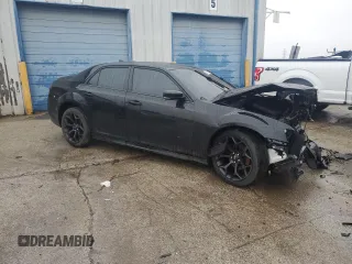 2019 Chrysler 300 with VIN 2C3CCABG1KH548418, listed as a Copart auction lot 43458095 with 61,033 mi miles and Salvage Title. Bid and sale history available at carsss.com. Image 4.