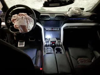 2019 Lamborghini Urus z VIN ZPBUA1ZL5KLA01849, wystawiony jako Copart lot #84396604 z przebiegiem 42 720 mil mil oraz Nie do naprawy • Non repairable. Historia ofert i sprzedaży dostępna na DreamBid. Obrazek 8.