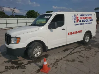 2017 Nissan NV Cargo SV z VIN 1N6BF0KY8HN810725, wystawiony jako Copart lot #58941025 z przebiegiem 181 917 mil mil oraz Szkoda całkowita • Salvage title. Historia ofert i sprzedaży dostępna na DreamBid. Obrazek 1.