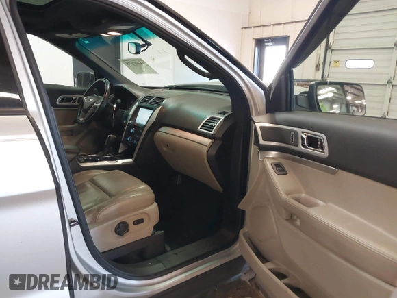 2014 Ford Explorer XLT with VIN 1FM5K7D89EGA52570, listed as a IAAI auction lot 41307178 with 286,243 mi miles and . Bid and sale history available at DreamBid. Image 5.