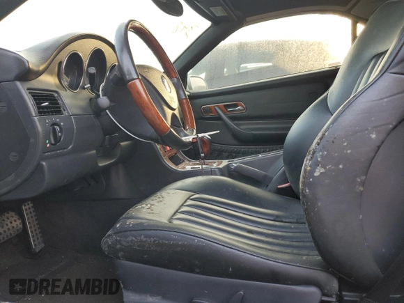 2004 Mercedes-Benz SLK-Class with VIN WDBKK65FX4F303114, listed as a Copart auction lot 75120644 with 0 mi miles and Non Repairable. Bid and sale history available at carsss.com. Image 7.