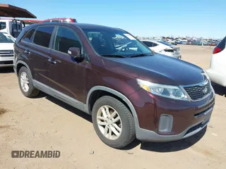 2014 Kia Sorento LX with VIN 5XYKT3A68EG480195, listed as a IAAI auction lot 41848455 with 153,272 mi miles. Bid and sale history available at carsss.com. Image 1.
