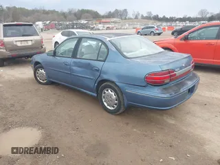 1999 Oldsmobile Cutlass GL z VIN 1G3NB52M6X6331346, wystawiony jako IAAI lot #41723559 z przebiegiem 151 546 mil mil oraz . Historia ofert i sprzedaży dostępna na DreamBid. Obrazek 3.