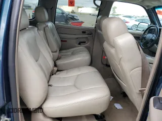 2006 Chevrolet Suburban Z71 with VIN 3GNFK16Z76G121572, listed as a Copart auction lot 52029065 with 170,305 mi miles and Salvage Title. Bid and sale history available at carsss.com. Image 10.