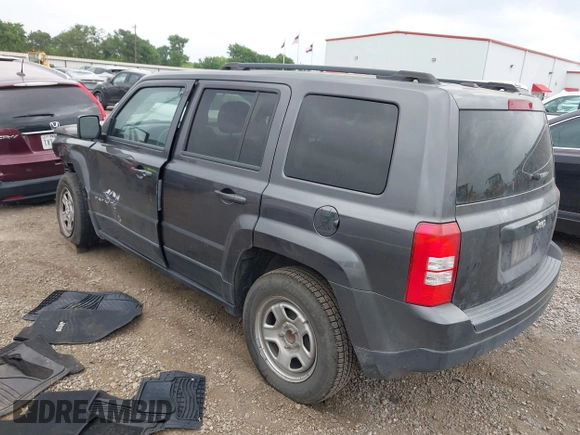 2016 Jeep Patriot Sport with VIN 1C4NJPBA8GD600091, listed as a IAAI auction lot 41958273 with 165,876 mi miles and . Bid and sale history available at carsss.com. Image 3.