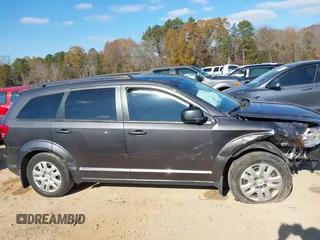 2018 Dodge Journey SE with VIN 3C4PDCABXJT183318, listed as a IAAI auction lot 40985444 with 164,051 mi miles. Bid and sale history available at carsss.com. Image 14.