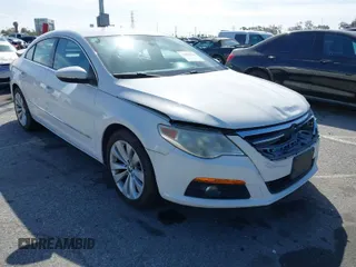 2010 Volkswagen CC Sport with VIN WVWMP7AN0AE548116, listed as a IAAI auction lot 41808784 with 151,528 mi miles. Bid and sale history available at carsss.com. Image 1.