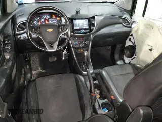 2019 Chevrolet Trax LT with VIN KL7CJPSB4KB931588, listed as a Copart auction lot 51249875 with 85,455 mi miles and Salvage Title. Bid and sale history available at carsss.com. Image 8.