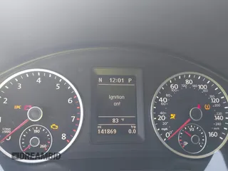 2014 Volkswagen Tiguan SE с VIN WVGAV3AX0EW598528, выставлен на аукционе IAAI как лот 42453851 с пробегом 141 869 миль миль и . История ставок и продаж доступна на DreamBid. Изображение 7.