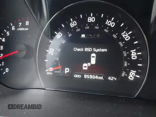 2014 Kia Sorento SX with VIN 5XYKWDA7XEG489258, listed as a IAAI auction lot 42004637 with 95,904 mi miles. Bid and sale history available at carsss.com. Image 7.