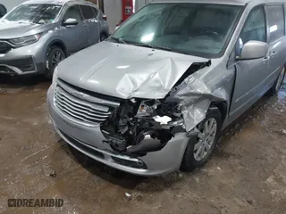 2013 Chrysler Town & Country Touring with VIN 2C4RC1BG6DR780287, listed as a IAAI auction lot 41608978 with 131,037 mi miles. Bid and sale history available at carsss.com. Image 17.
