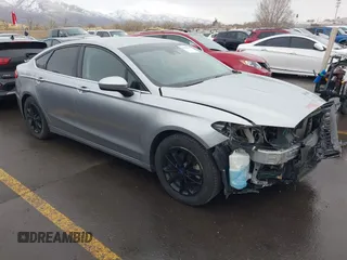 2020 Ford Fusion SE с VIN 3FA6P0HD2LR170397, выставлен на аукционе IAAI как лот 41528879 с пробегом 74 035 миль миль и . История ставок и продаж доступна на DreamBid. Изображение 1.
