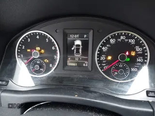 2016 Volkswagen Tiguan S with VIN WVGBV7AXXGW581315, listed as a IAAI auction lot 41495812 with 180,061 mi miles and . Bid and sale history available at DreamBid. Image 7.
