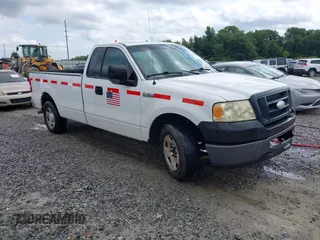 2008 Ford F-150 XL z VIN 1FTPF12V78KE26179, wystawiony jako IAAI lot #42723385 z przebiegiem 180 675 mil mil oraz . Historia ofert i sprzedaży dostępna na DreamBid. Obrazek 1.